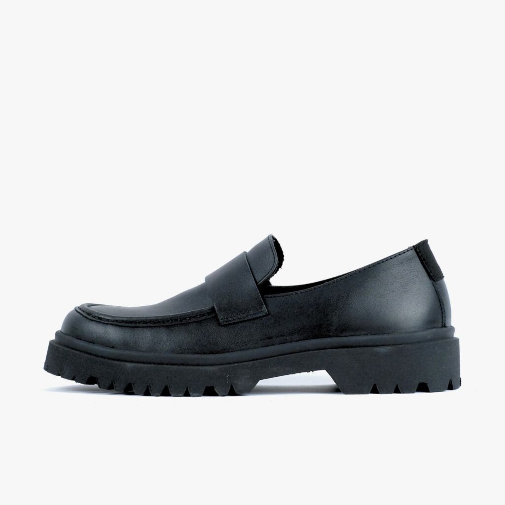 Halbschuhe '86 All Black von Sorbas Shoes